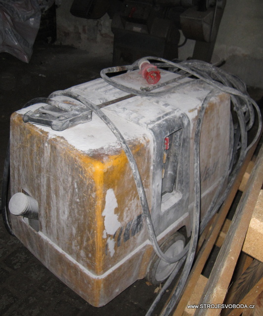 Vysokotlaký čistič WAP B 930-15 MRA 960 l/h (wap 19.3.2013 13-08-08.JPG)